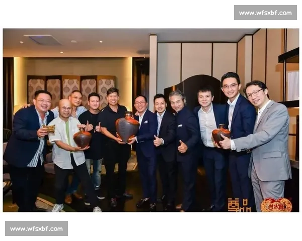 刘同夜宴玩梗高级感：“头大” 藏底蕴，才华见匠心